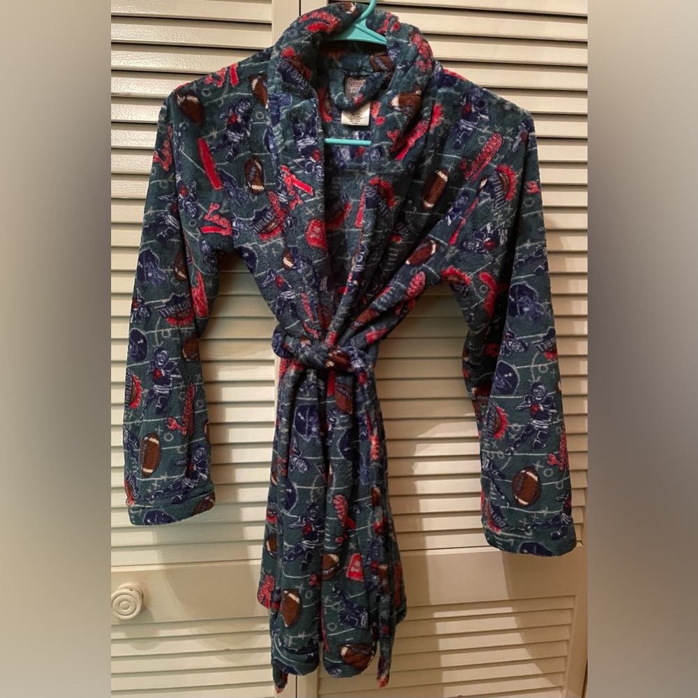 Boys football bathrobe. Size 8/10.